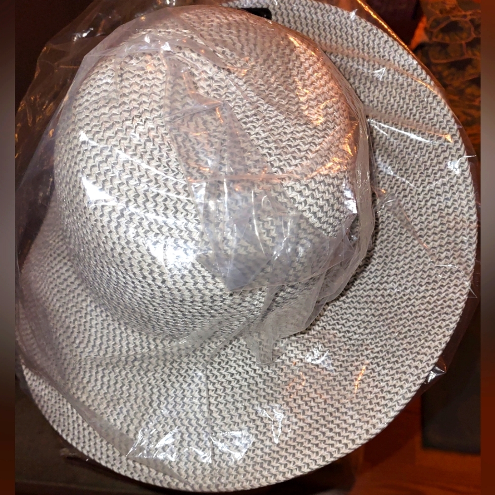 NWT Sonoma Packable Floppy Brim Hat, Gray Combo - Picture 3 of 3